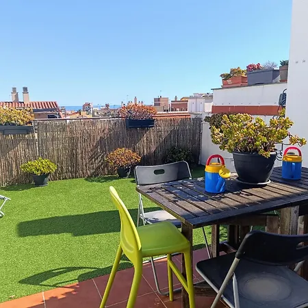 Precioso Duplex Con Terraza A 5 Minutos Playa Y 20 Minutos De Barcelona Apartment Premia De Mar Exterior photo