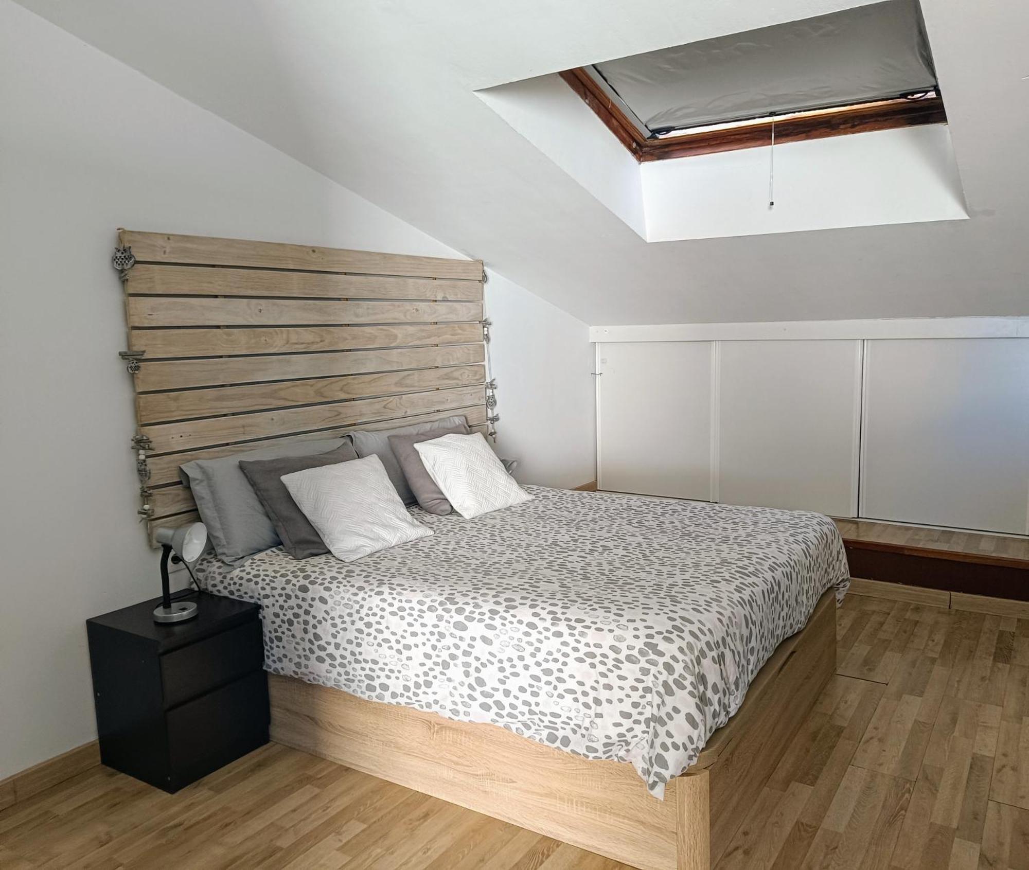 Precioso Duplex Con Terraza A 5 Minutos Playa Y 20 Minutos De Barcelona *